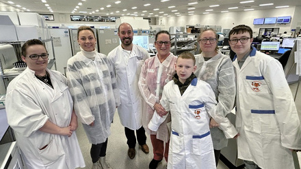 Kale's Lab Tour 04.jpg
