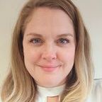 Dr Sarah Titchen
