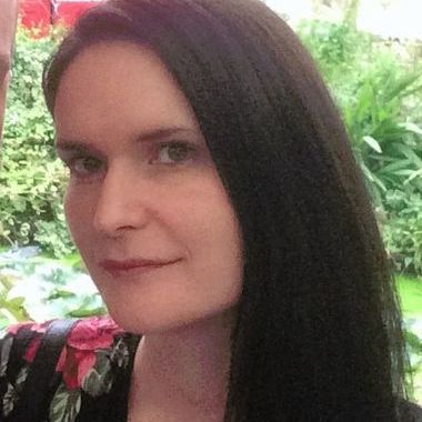 Dr Lisa Ayers
