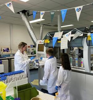 Gilbert and Livinia’s Lab Tour 02