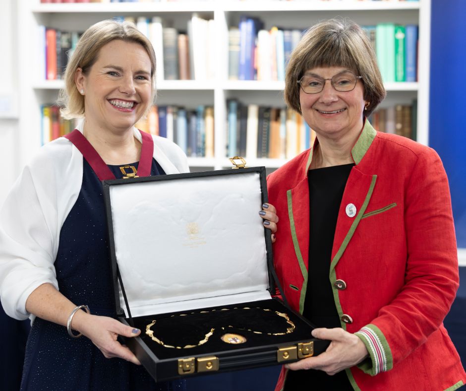 Jonna Andrew with Sarah Pitt.jpg